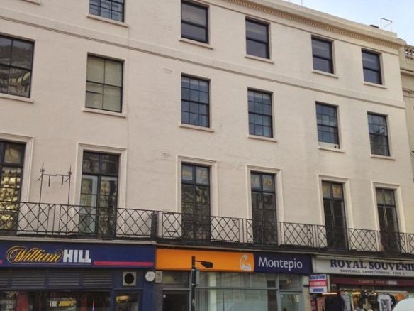 8-11 Buckingham Palace Rd